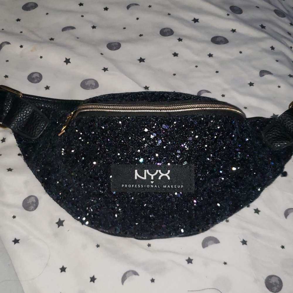 Fanny pack